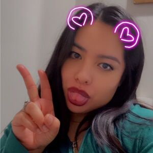 Meet your Posher, Denise